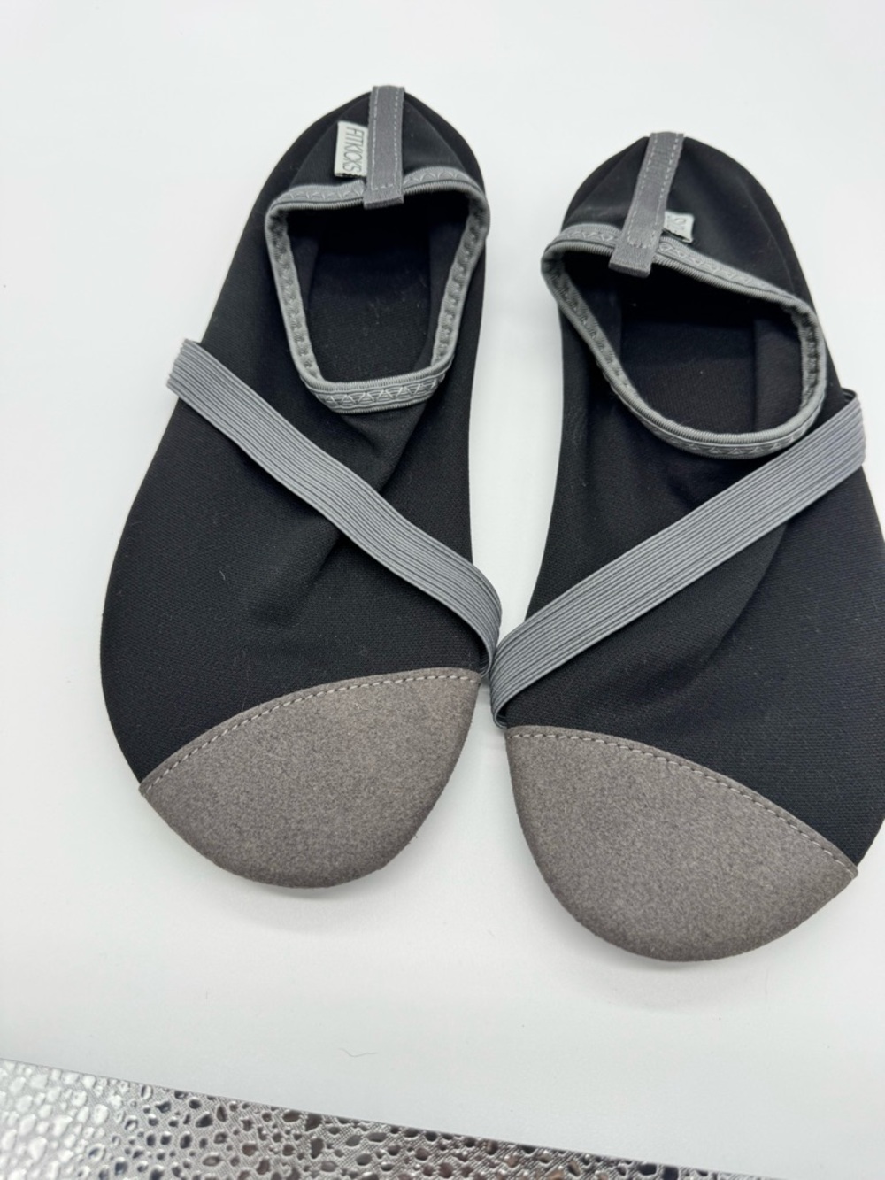 Black & Gray Stretch Ballet Flats with Elastic Strap